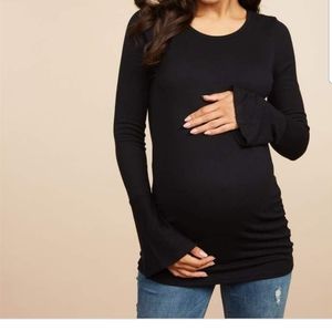 Long-sleeve knit shirt with bell opening at wrists